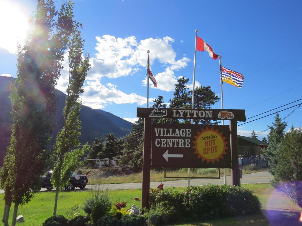 Rest Inn Lytton Exterior photo